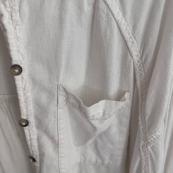 Free People We the Free “keep it simple” button shirt. Size XS - Picture 8 of 9